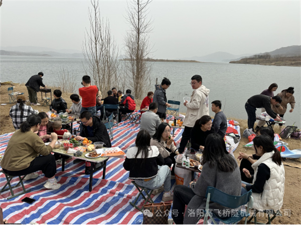 春日“趣”烧烤，不负好“食”光  公司开展部门团建活动